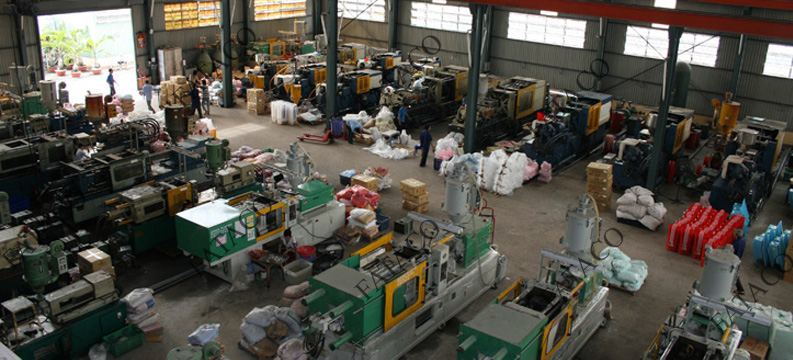 Xưởng cơ khí - Nhựa Phát Thành - Công Ty TNHH Thương Mại Sản Xuất Phát Thành